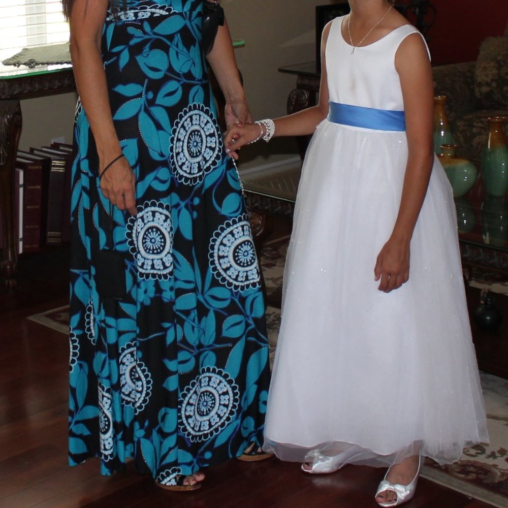 Communion Dress - Picture 7 of 15